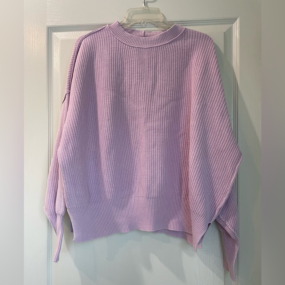 Aerie Soft Lilac Crew Neck Sweater size Small Violet Flurry